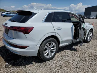 2019 Audi e-tron Prestige with VIN WA1VABGE8KB022801, listed as a Copart auction lot 52213123 with 28,988 mi miles. Bid and sale history available at carsss.com. Image 3.