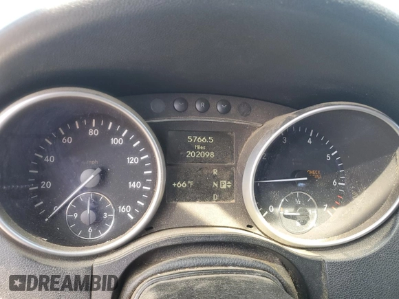2009 Mercedes-Benz M 350 with VIN 4JGBB86E59A497604, listed as a Copart auction lot 54211915 with 202,098 mi miles and Clean Title. Bid and sale history available at carsss.com. Image 9.