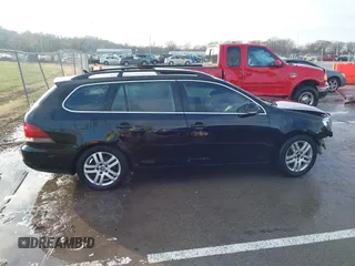 2010 Volkswagen Jetta SE z VIN 3VWTX7AJ9AM604277, wystawiony jako IAAI lot #41048631 z przebiegiem 103 246 mil mil oraz . Historia ofert i sprzedaży dostępna na DreamBid. Obrazek 14.