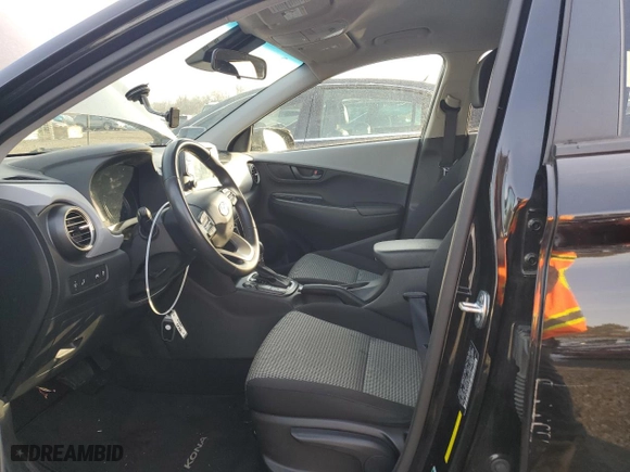 2021 Hyundai Kona SEL with VIN KM8K2CAAXMU612096, listed as a Copart auction lot 84517134 with 33,442 mi miles and Salvage Title. Bid and sale history available at carsss.com. Image 7.