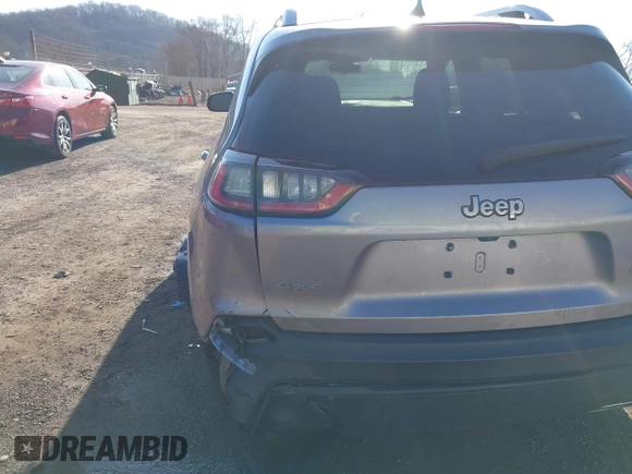 2019 Jeep Cherokee Latitude Plus с VIN 1C4PJMLX1KD126391, выставлен на аукционе IAAI как лот 41718079 с пробегом 119 141 миль миль и . История ставок и продаж доступна на DreamBid. Изображение 19.
