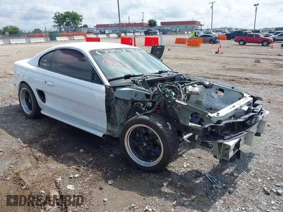 1994 Ford Mustang GT z VIN 1FALP42T0RF155834, wystawiony jako IAAI lot #42698515 z przebiegiem 146 338 mil mil oraz . Historia ofert i sprzedaży dostępna na DreamBid. Obrazek 1.