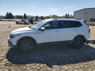 2024 Volkswagen Tiguan SE z VIN 3VV3B7AX7RM093378, wystawiony jako Copart lot #50634025 z przebiegiem 6 261 mil mil oraz Szkoda całkowita • Salvage title. Historia ofert i sprzedaży dostępna na DreamBid. Obrazek 1.