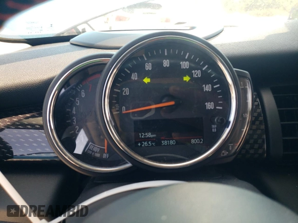 2019 MINI Hardtop 4 Door Cooper S with VIN WMWXU3C59K2H88618, listed as a Copart auction lot 57502265 with 38,180 mi miles and Salvage title. Bid and sale history available at DreamBid. Image 9.