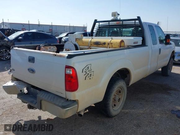 2015 Ford F-250 XLT с VIN 1FT7X2B62FEC35521, выставлен на аукционе IAAI как лот 42062782 с пробегом Не указан миль и . История ставок и продаж доступна на DreamBid. Изображение 4.