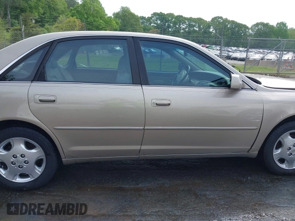 2004 Toyota Avalon XL with VIN 4T1BF28B44U384366, listed as a IAAI auction lot 42080614 with 250,291 mi miles and . Bid and sale history available at carsss.com. Image 13.