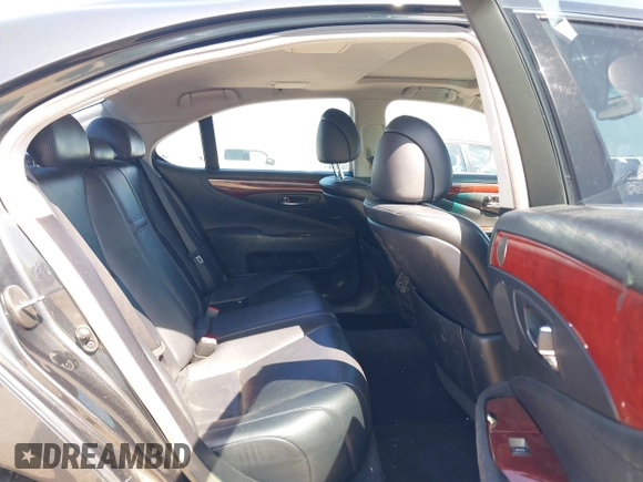 2008 Lexus LS 460 z VIN JTHBL46F185081395, wystawiony jako IAAI lot #42014942 z przebiegiem 235 101 mil mil oraz . Historia ofert i sprzedaży dostępna na DreamBid. Obrazek 8.