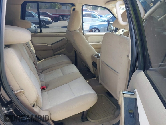 2010 Ford Explorer XLT with VIN 1FMEU7DE4AUA73161, listed as a IAAI auction lot 42175351 with 178,936 mi miles. Bid and sale history available at carsss.com. Image 8.