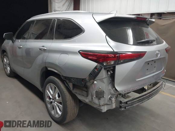 2023 Toyota Highlander L z VIN 5TDKDRBH5PS519850, wystawiony jako IAAI lot #42068525 z przebiegiem 31 367 mil mil oraz . Historia ofert i sprzedaży dostępna na DreamBid. Obrazek 3.