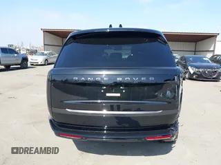 2025 Land Rover Range Rover SE z VIN SALKP9FU4SA281132, wystawiony jako IAAI lot #42116456 z przebiegiem 7 016 mil mil oraz . Historia ofert i sprzedaży dostępna na DreamBid. Obrazek 17.
