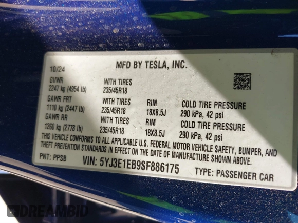 2025 Tesla Model 3 Long Range z VIN 5YJ3E1EB9SF886175, wystawiony jako IAAI lot #41648473 z przebiegiem 395 mil mil oraz . Historia ofert i sprzedaży dostępna na DreamBid. Obrazek 9.