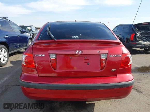 2005 Hyundai Elantra GLS z VIN KMHDN56D95U140327, wystawiony jako IAAI lot #42349707 z przebiegiem 145 621 mil mil oraz . Historia ofert i sprzedaży dostępna na DreamBid. Obrazek 16.
