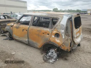 2018 Kia Soul with VIN KNDJN2A25J7903769, listed as a Copart auction lot 88416915 with 0 mi miles and Salvage Title. Bid and sale history available at carsss.com. Image 2.