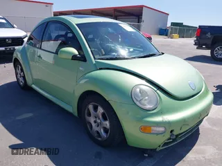 2002 Volkswagen Beetle GLS z VIN 3VWCK21C92M440808, wystawiony jako IAAI lot #42537177 z przebiegiem 83 259 mil mil oraz . Historia ofert i sprzedaży dostępna na DreamBid. Obrazek 1.