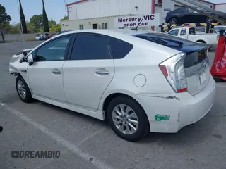 2014 Toyota Prius z VIN JTDKN3DP6E3050927, wystawiony jako IAAI lot #41871777 z przebiegiem 155 040 mil mil oraz . Historia ofert i sprzedaży dostępna na DreamBid. Obrazek 15.