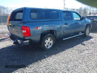 2013 Chevrolet Silverado 1500 LT with VIN 3GCPKSE77DG172991, listed as a IAAI auction lot 41631530 with 155,839 mi miles. Bid and sale history available at carsss.com. Image 4.