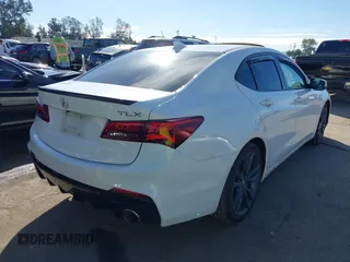2018 Acura TLX w/A-SPEC Pkg with VIN 19UUB2F67JA003073, listed as a IAAI auction lot 41604080 with 121,078 mi miles. Bid and sale history available at carsss.com. Image 4.