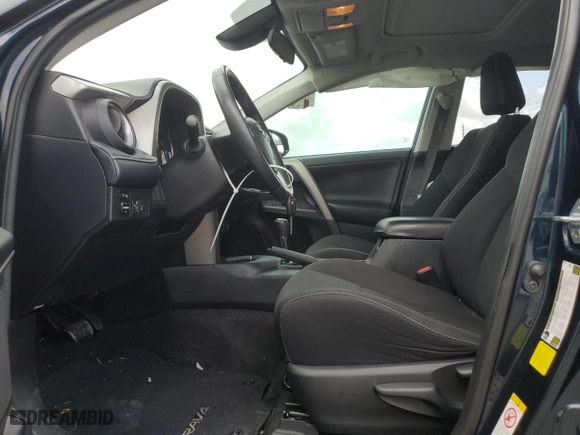 2018 Toyota RAV4 XLE with VIN 2T3WFREV6JW461945, listed as a Copart auction lot 51481275 with 60,173 mi miles and Salvage Title. Bid and sale history available at carsss.com. Image 7.