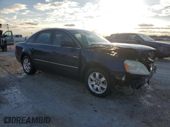 2005 Ford Five Hundred SEL with VIN 1FAFP241X5G133986, listed as a Copart auction lot 83813514 with Not Provided miles and Salvage Title. Bid and sale history available at carsss.com. Image 4.