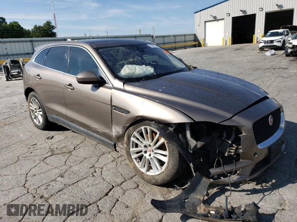 2017 Jaguar F-Pace 35t Prestige z VIN SADCK2BV6HA061682, wystawiony jako Copart lot #68542694 z przebiegiem 46 447 mil mil oraz Szkoda całkowita • Salvage title. Historia ofert i sprzedaży dostępna na DreamBid. Obrazek 4.