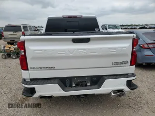 2019 Chevrolet Silverado 1500 High Country with VIN 1GCUYHED7KZ123569, listed as a Copart auction lot 51832765 with 116,614 mi miles and Salvage Title. Bid and sale history available at carsss.com. Image 6.