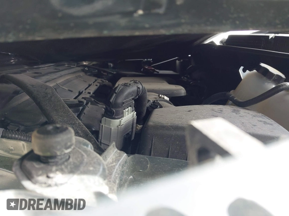 2025 Chevrolet Silverado 1500 with VIN 3GCUKDEDXSG177278, listed as a IAAI auction lot 41581374 with Not Provided miles and . Bid and sale history available at DreamBid. Image 10.