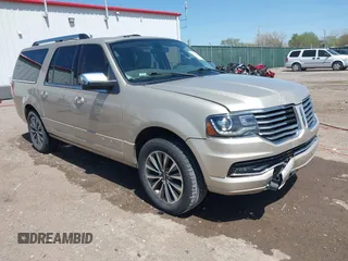 2017 Lincoln Navigator z VIN 5LMJJ3HT9HEL12097, wystawiony jako IAAI lot #42016473 z przebiegiem 132 476 mil mil oraz . Historia ofert i sprzedaży dostępna na DreamBid. Obrazek 1.