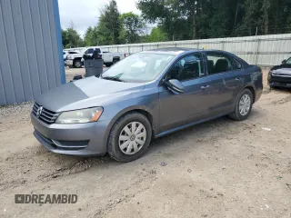 2013 Volkswagen Passat S with VIN 1VWAP7A34DC012297, listed as a Copart auction lot 60635515 with 157,647 mi miles and Salvage title. Bid and sale history available at DreamBid. Image 1.