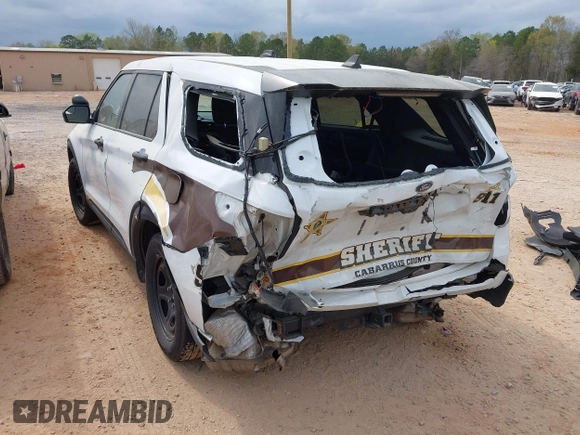 2022 Ford Police Interceptor Utility z VIN 1FM5K8AB4NGA07672, wystawiony jako IAAI lot #41918544 z przebiegiem 47 598 mil mil oraz . Historia ofert i sprzedaży dostępna na DreamBid. Obrazek 3.