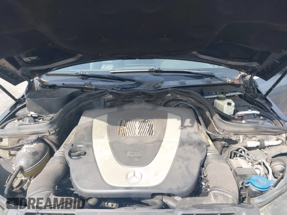 2008 Mercedes-Benz C 300 Sport with VIN WDDGF81X38F055211, listed as a IAAI auction lot 42233709 with 132,300 mi miles and . Bid and sale history available at DreamBid. Image 10.
