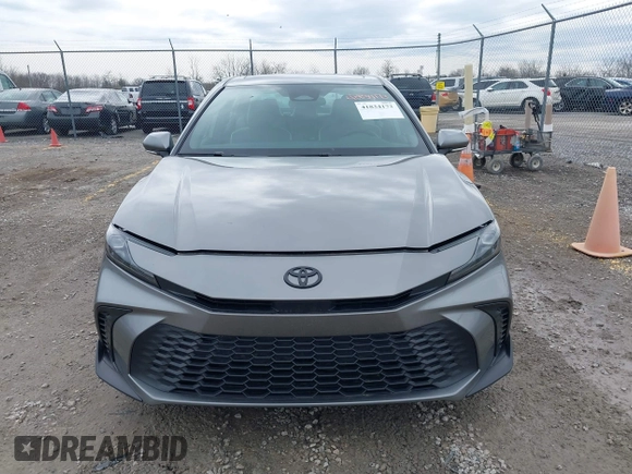 2025 Toyota Camry LE с VIN 4T1DBADK5SU510042, выставлен на аукционе IAAI как лот 41834173 с пробегом 6 975 миль миль и . История ставок и продаж доступна на DreamBid. Изображение 12.