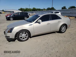 2008 Cadillac CTS RWD z VIN 1G6DM577380111663, wystawiony jako Copart lot #58444615 z przebiegiem 179 361 mil mil oraz Szkoda całkowita • Salvage title. Historia ofert i sprzedaży dostępna na DreamBid. Obrazek 1.