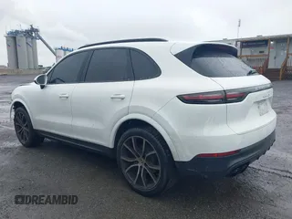 2019 Porsche Cayenne S z VIN WP1AB2AY2KDA64548, wystawiony jako IAAI lot #42316649 z przebiegiem 28 110 mil mil oraz . Historia ofert i sprzedaży dostępna na DreamBid. Obrazek 3.