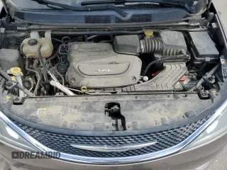 2017 Chrysler Pacifica Limited z VIN 2C4RC1GG5HR759865, wystawiony jako Copart lot #56431515 z przebiegiem 93 473 mil mil oraz Szkoda całkowita • Salvage title. Historia ofert i sprzedaży dostępna na DreamBid. Obrazek 12.