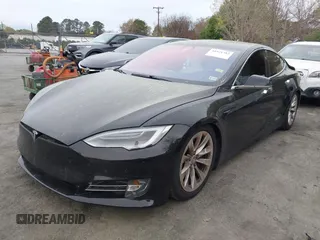 2018 Tesla Model S 75D with VIN 5YJSA1E24JF259874, listed as a IAAI auction lot 41921382 with 82,182 mi miles and . Bid and sale history available at DreamBid. Image 19.