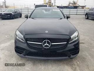 2019 Mercedes-Benz C 300 z VIN WDDWJ8DBXKF784453, wystawiony jako Copart lot #55414525 z przebiegiem 51 374 mil mil oraz Szkoda całkowita • Salvage title. Historia ofert i sprzedaży dostępna na DreamBid. Obrazek 5.