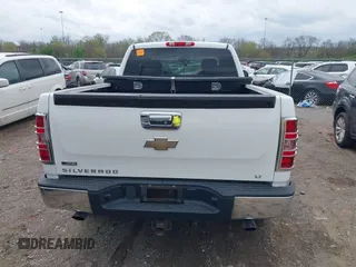 2009 Chevrolet Silverado 1500 LT with VIN 1GCEC29029Z267287, listed as a IAAI auction lot 41922651 with 235,636 mi miles. Bid and sale history available at carsss.com. Image 16.