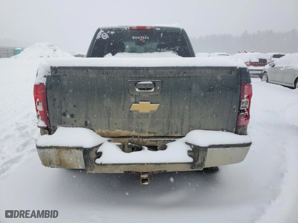 2013 Chevrolet Silverado 1500 LT with VIN 3GCPKSE78DG182302, listed as a Copart auction lot 44255705 with 181,621 mi miles and Salvage Title. Bid and sale history available at carsss.com. Image 6.