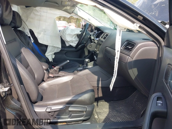2015 Volkswagen Jetta SE с VIN 3VWLA7AJ4FM328759, выставлен на аукционе IAAI как лот 42451955 с пробегом 260 821 миль миль и . История ставок и продаж доступна на DreamBid. Изображение 5.