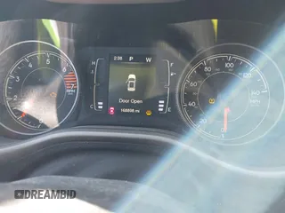 2017 Jeep Cherokee Altitude с VIN 1C4PJLAB3HW653413, выставлен на аукционе IAAI как лот 41154925 с пробегом 168 898 миль миль и . История ставок и продаж доступна на DreamBid. Изображение 7.