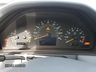 2000 Mercedes-Benz E-Class AWD with VIN WDBJF82J7YX030072, listed as a Copart auction lot 75737594 with 0 mi miles and Clean Title. Bid and sale history available at carsss.com. Image 9.