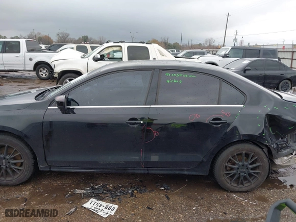 2017 Volkswagen Jetta 1.4T S with VIN 3VW167AJ0HM336692, listed as a IAAI auction lot 41458319 with 102,586 mi miles. Bid and sale history available at carsss.com. Image 15.