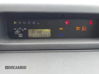 2005 Scion xB z VIN JTLKT324250193538, wystawiony jako IAAI lot #42276045 z przebiegiem 119 365 mil mil oraz . Historia ofert i sprzedaży dostępna na DreamBid. Obrazek 15.