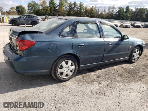 2004 Saturn L L300 1 z VIN 1G8JC54F64Y517280, wystawiony jako Copart lot #76351844 z przebiegiem 92 661 mil mil oraz Szkody całkowita. Historia ofert i sprzedaży dostępna na DreamBid. Obrazek 3.