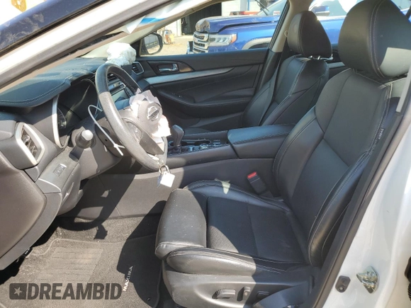 2017 Nissan Maxima SL with VIN 1N4AA6AP1HC376982, listed as a Copart auction lot 62592025 with 62,123 mi miles and Salvage title. Bid and sale history available at DreamBid. Image 7.