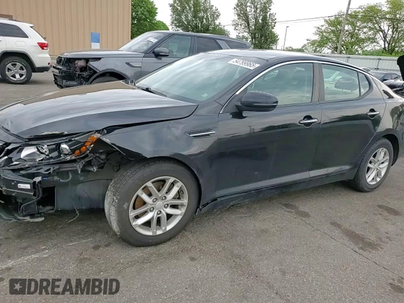 2013 Kia Optima LX z VIN 5XXGM4A73DG236538, wystawiony jako Copart lot #54799965 z przebiegiem 176 640 mil mil oraz Szkoda całkowita • Salvage title. Historia ofert i sprzedaży dostępna na DreamBid. Obrazek 13.