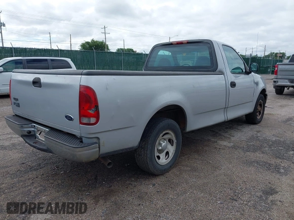 2004 Ford F-150 XL с VIN 2FTRF17W64CA84331, выставлен на аукционе IAAI как лот 42402056 с пробегом 271 831 миль миль и . История ставок и продаж доступна на DreamBid. Изображение 4.