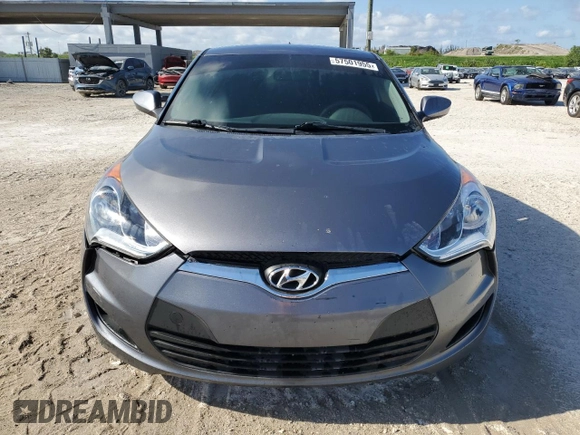 2016 Hyundai Veloster z VIN KMHTC6AD7GU300528, wystawiony jako Copart lot #57501955 z przebiegiem 72 437 mil mil oraz Szkoda całkowita • Salvage title. Historia ofert i sprzedaży dostępna na DreamBid. Obrazek 5.