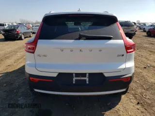 2023 Volvo XC40 Ultimate Bright Theme с VIN YV4L12UA5P2001018, выставлен на аукционе Copart как лот 44428554 с пробегом 7 463 миль миль и . История ставок и продаж доступна на DreamBid. Изображение 6.