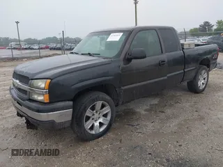 2005 Chevrolet Silverado 1500 Z71 z VIN 1GCEK19B75Z258531, wystawiony jako IAAI lot #42361011 z przebiegiem 167 717 mil mil oraz . Historia ofert i sprzedaży dostępna na DreamBid. Obrazek 17.